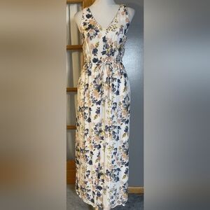 Floral Sleeveless Maxi Dress